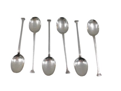 Lot 675 - A set of six George V silver seal top...