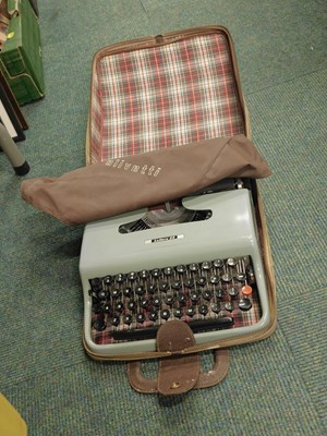 Lot 2157 - An Olivetti Lettera 22 typewriter, in original...