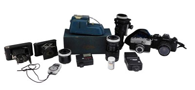Lot 642 - A collection of cameras and equipment,...