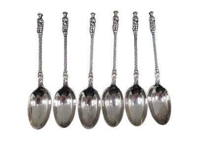 Lot 698 - A set of six George V silver apostle handled...