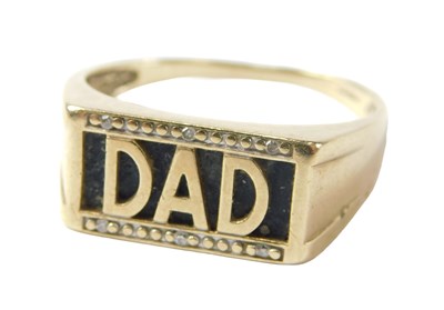 Lot 34 - A signet ring, inscribed 'Dad', with CZ set...