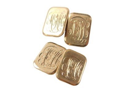 Lot 720 - A pair of gentlemans rectangular cuff...
