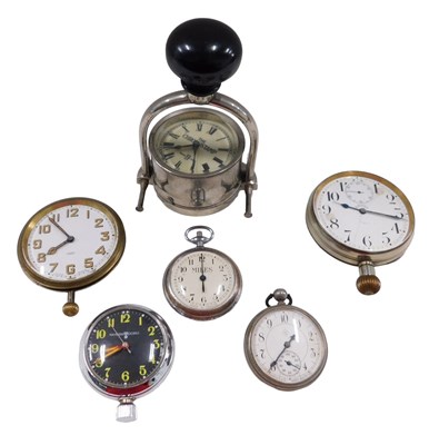 Lot 571 - Various watches, comprising a travel clock,...