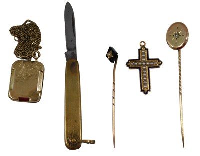 Lot 742 - A diamond set stick pin, with oval top on...