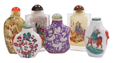 Lot 58 - A group of Chinese porcelain and reverse...