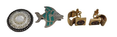 Lot 752 - A group of costume jewellery, comprising a...