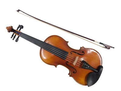 Lot 759 - A viola, with a two piece back and ebonised...