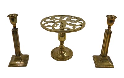 Lot 768 - 20thC brasswares, comprising a pair of column...