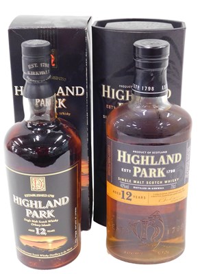 Lot 779 - Two Highland Park whiskies, comprising a...