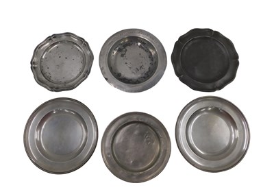 Lot 367 - Various 18thC and later pewter plates, to...