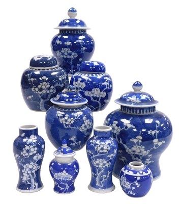 Lot 41 - A group of Chinese Qing dynasty porcelain blue...