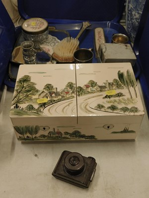 Lot 2165 - A white painted jewellery box, decorated with...