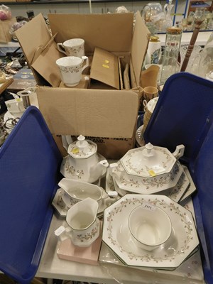 Lot 2171 - A Johnson Brothers Eternal Beau pattern part...