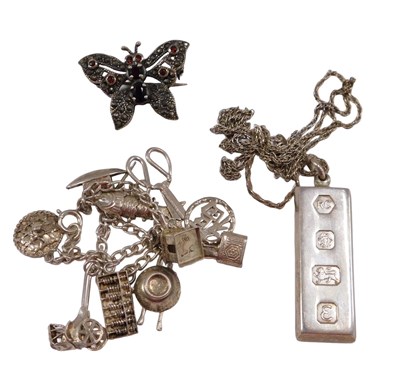 Lot 567 - Four items of silver, comprising a silver...