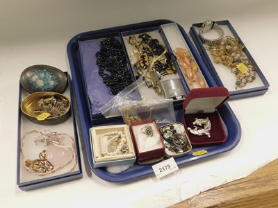 Lot 2179 - A group of costume jewellery, comprising...