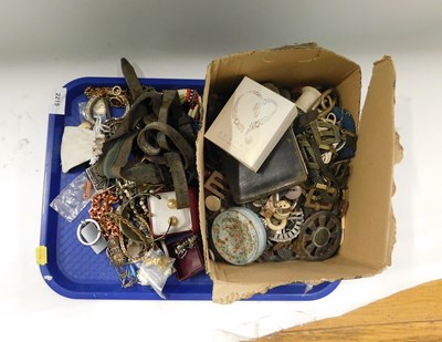 Lot 2215 - Assorted costume jewellery, decorated...