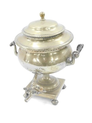 Lot 905a - A 20thC brass samovar, with turned ebonised...