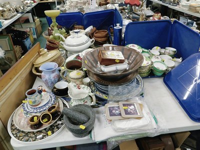 Lot 2139 - General household effects, to include...