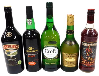 Lot 218 - A bottle of Cockburn's late bottle vintage...