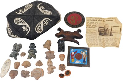 Lot 276 - A group of pre Columbian carvings, hardstone...