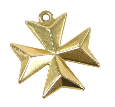 Lot 345 - A Maltese Cross pendant, yellow metal, stamped...