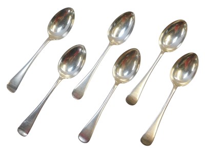 Lot 138 - A set of five George V silver Old English...