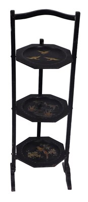 Lot 594 - An early 20thC Japanese black and gilt lacquer...