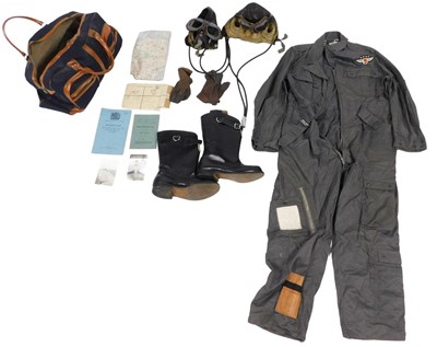 Lot 3 - Gliding Pilots apparel, relating to Alan...