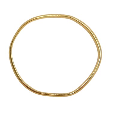 Lot 251 - A 22ct gold wedding band, of plain design,...