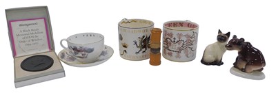 Lot 543 - A group of ceramics, comprising a Royal...