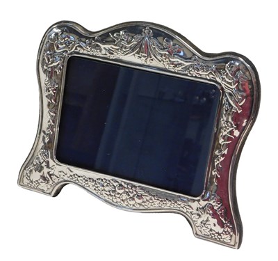 Lot 603 - An Elizabeth II silver mounted photograph...