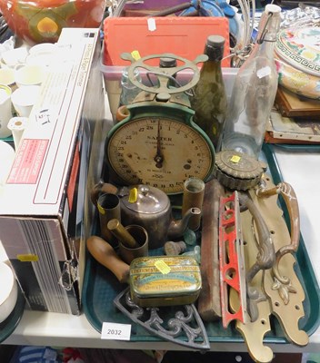Lot 2032 - Household wares, including bottles, flasks,...