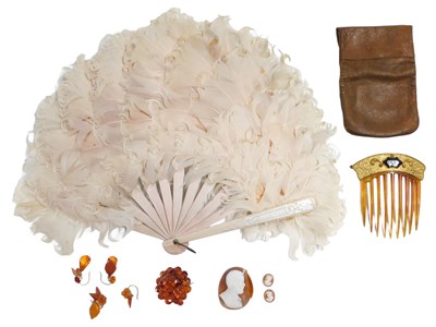 Lot 687 - A group of Victorian lady's bijoutierie,...