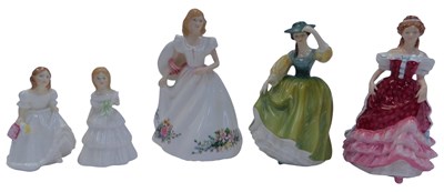 Lot 711 - Five Royal Doulton porcelain...