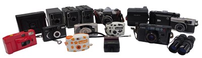 Lot 719 - A group of cameras and optical related items,...