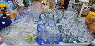 Lot 2050 - A group of glassware, including cut glass...