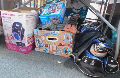 Lot 2060 - A Mr Entertainment Karaoke machine, boxed,...