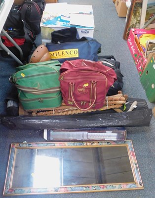 Lot 2087 - Camping equipment, including a Sunshine Air...