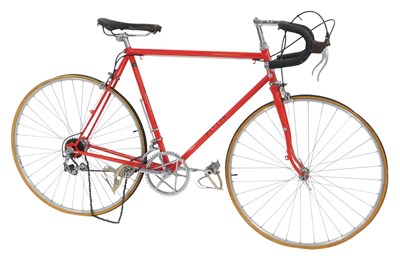 Lot 2098 - A Dayton Cycle bicycle, with a red frame and...