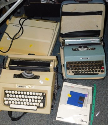 Lot 2153a - A group of typewriters, including a Olivetti...