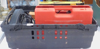 Lot 2041 - Assorted tools, including Siggen foot pump,...